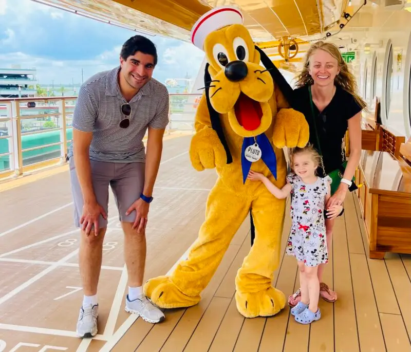 DCL-Pluto photo with family