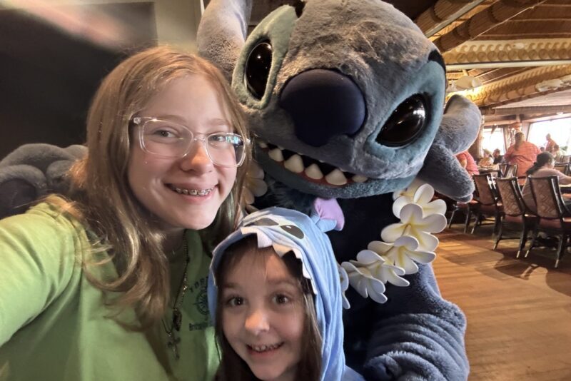 Family Smiles at WDW - Travel with Carie