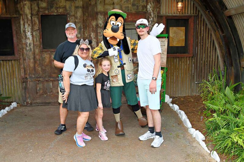 Family Smiles at WDW - Travel with Carie